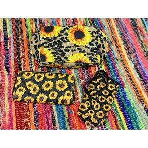 NWOT NGIL 3-Pcs Organiser Set Sunflower Leopard Cosmetic Bag Wallet Glasses Bag